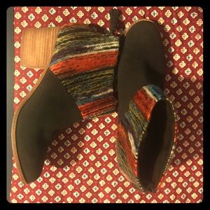 Tom’s Leila booties